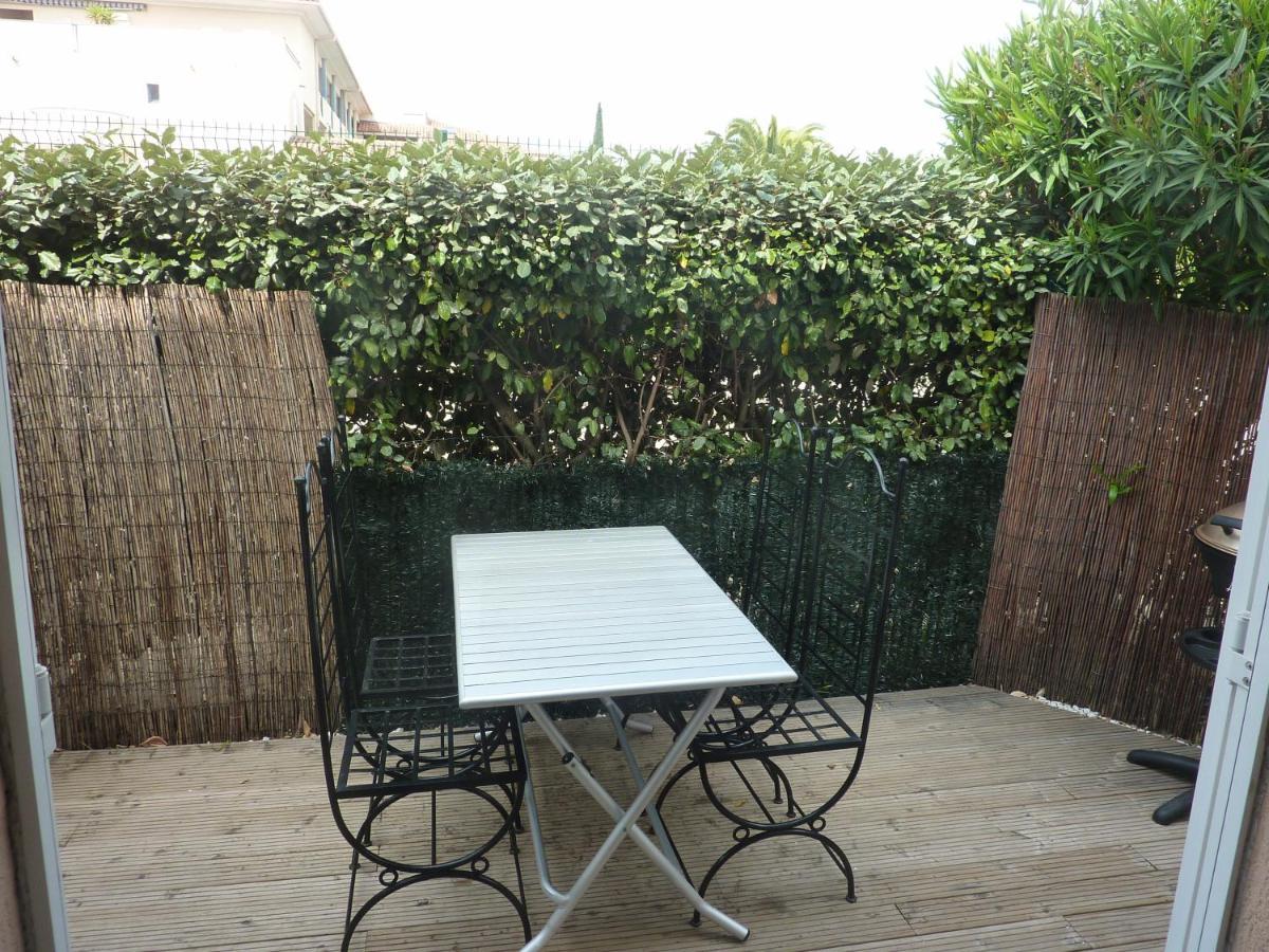Mas Provençal Le Lavandou Exterior foto